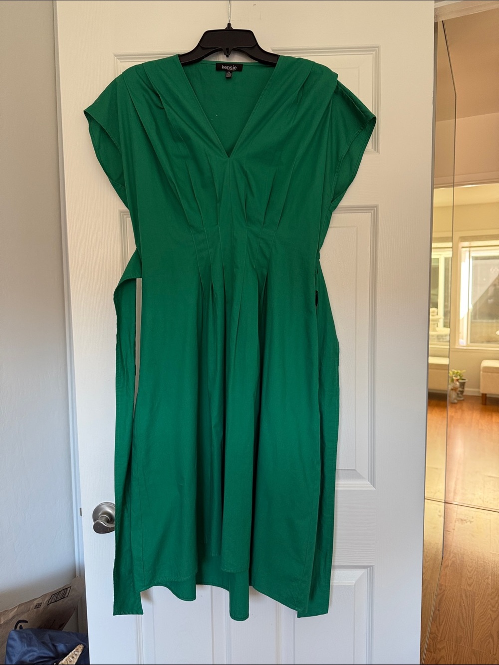 kensie Green V-Neck Pleated Midi Dress